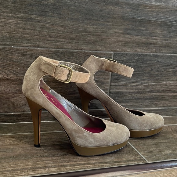 🌹Cole Haan taupe tan suede platform heel with ankle strap size 7 - Picture 4 of 6